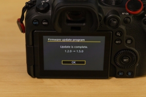 EOS_R6M2_up6