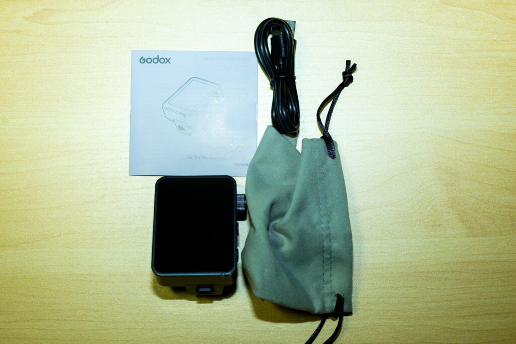 x3pro-cの本体と付属品の画像